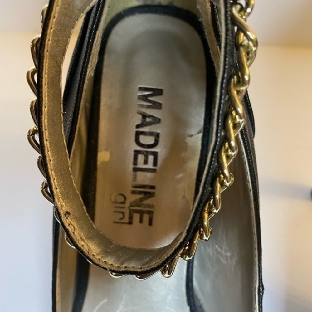 Black Heels - Picture 5 of 12
